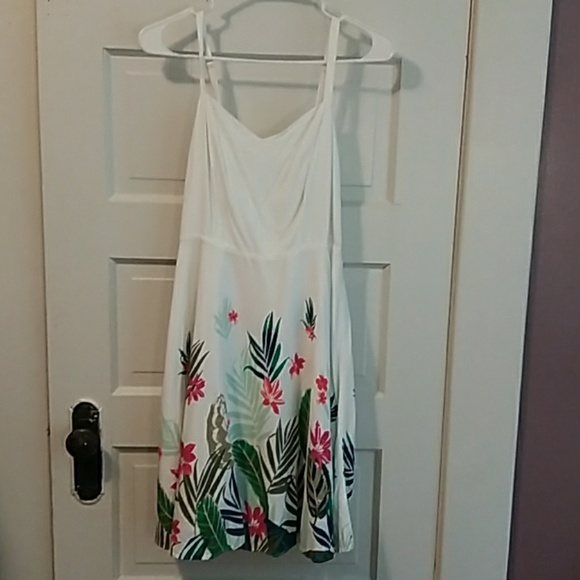 Dress - Picture 1 of 1